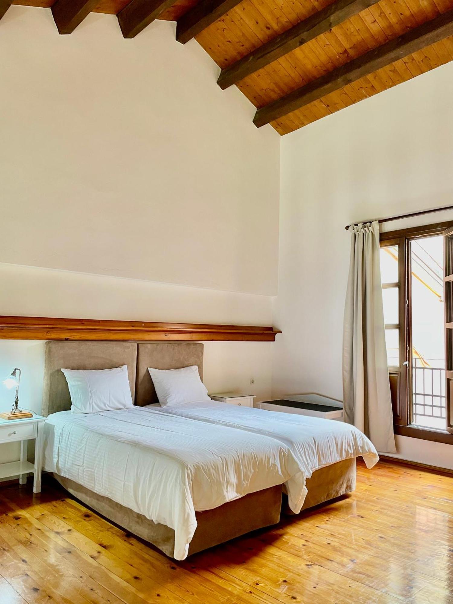 Erietta Suites Chania  ภายนอก รูปภาพ