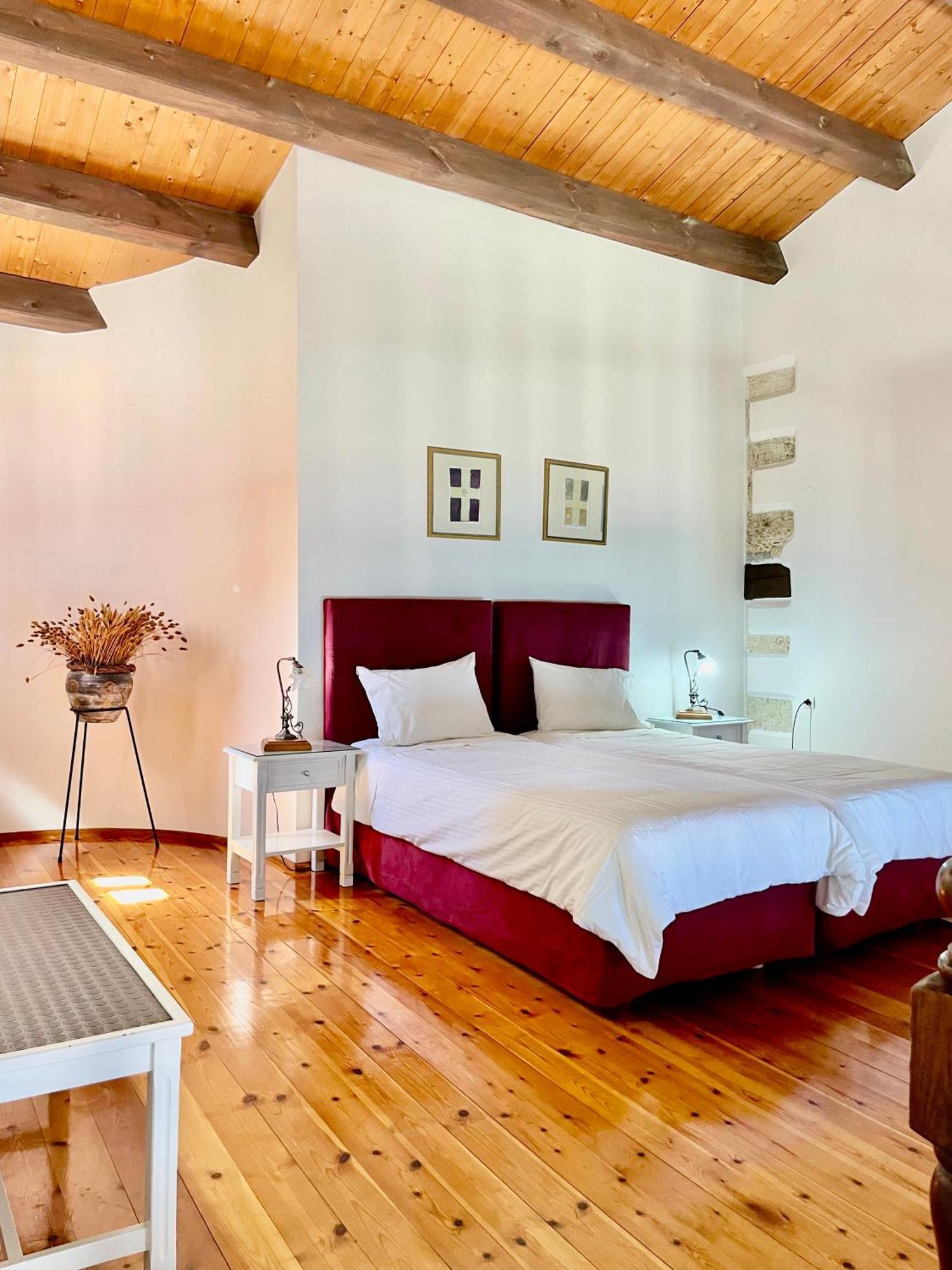 Erietta Suites Chania  ภายนอก รูปภาพ
